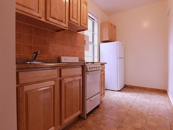 3rd image of 198 2nd Ave #65A