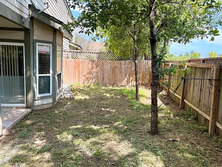 8301 Bradford Edward Cv — Photo 17