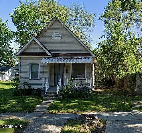 1st image of 702 Indiana Ave
