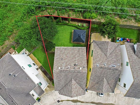 Very rare, huge backyard area with no back neighbors!