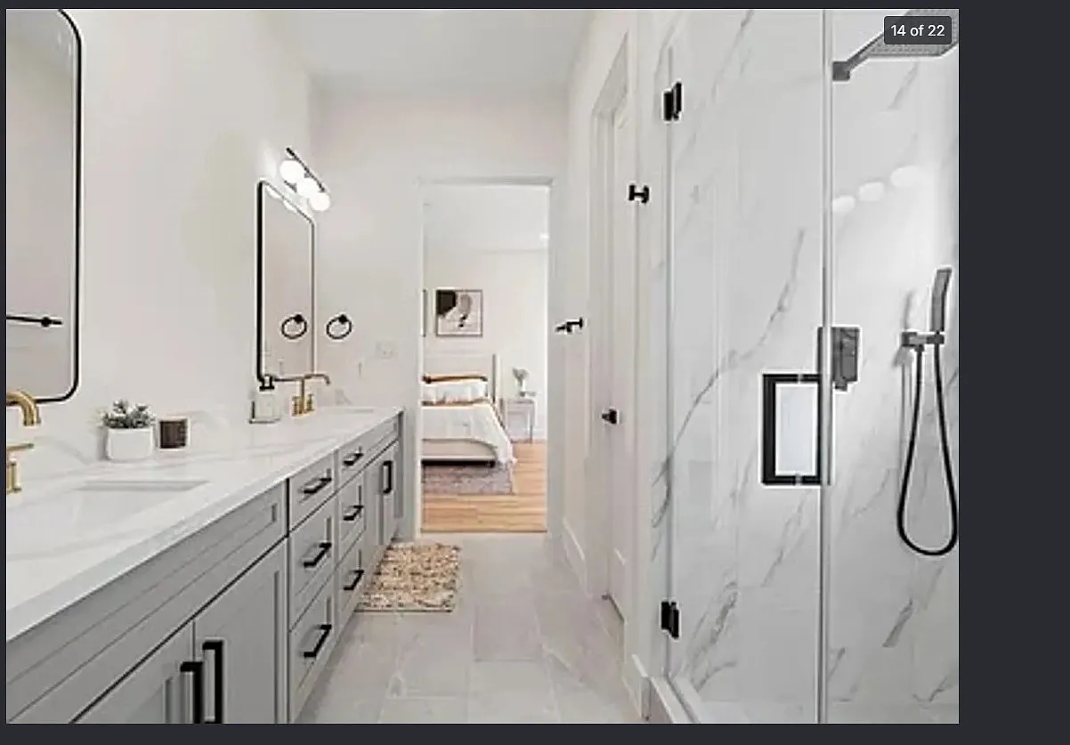 6532 Weston St — Photo 3
