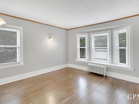 4th image of 1400 Dunham St SE #2