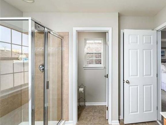 Primary bath, new paint, toilet closet