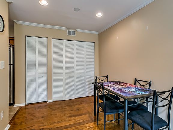 5th image of 120 15th St E APT 310