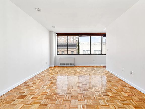 4th image of 300 E 90th St APT 6B