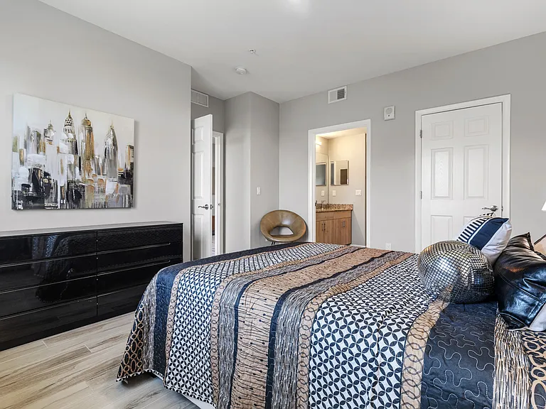 The Apartments at The Isles of Porto Vista — Photo 16