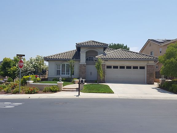 3rd image of 2075 Seabreeze St