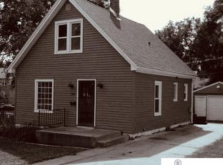 5841 Lake St, Omaha, NE 68104