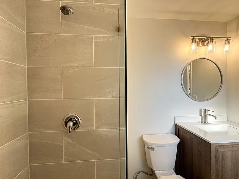 1583 E Stratford Ave #2 — Photo 8