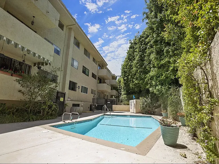 10671 Holman Ave #107 — Photo 2