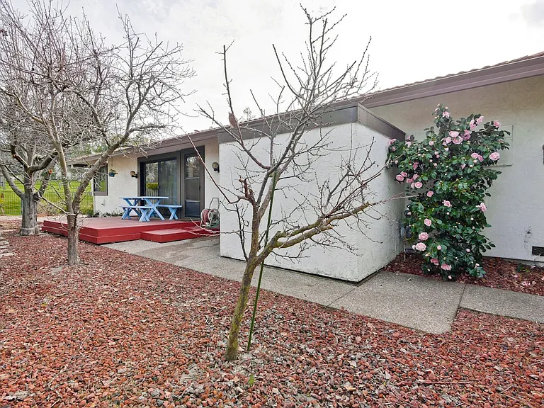8224 Claret Ct — Photo 42