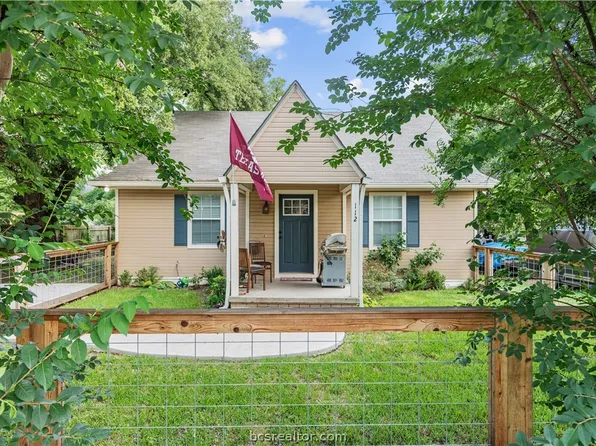 112 Rebecca St, Bryan, TX 77801