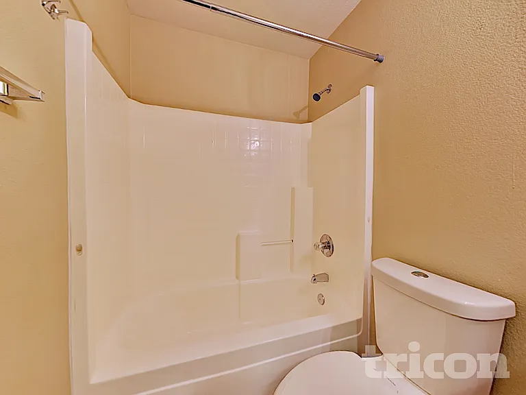 11514 W Wethersfield Rd — Photo 13