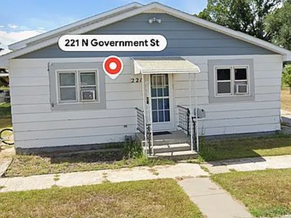 221 N Government St, Valentine, NE 69201