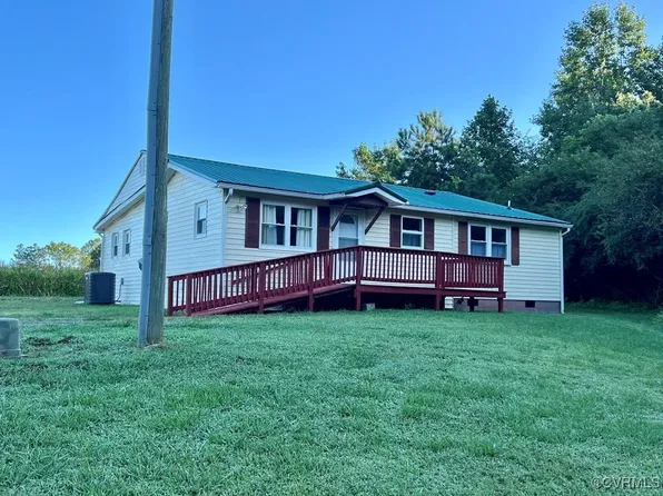 1605 Forest Rd, Warsaw, VA 22572