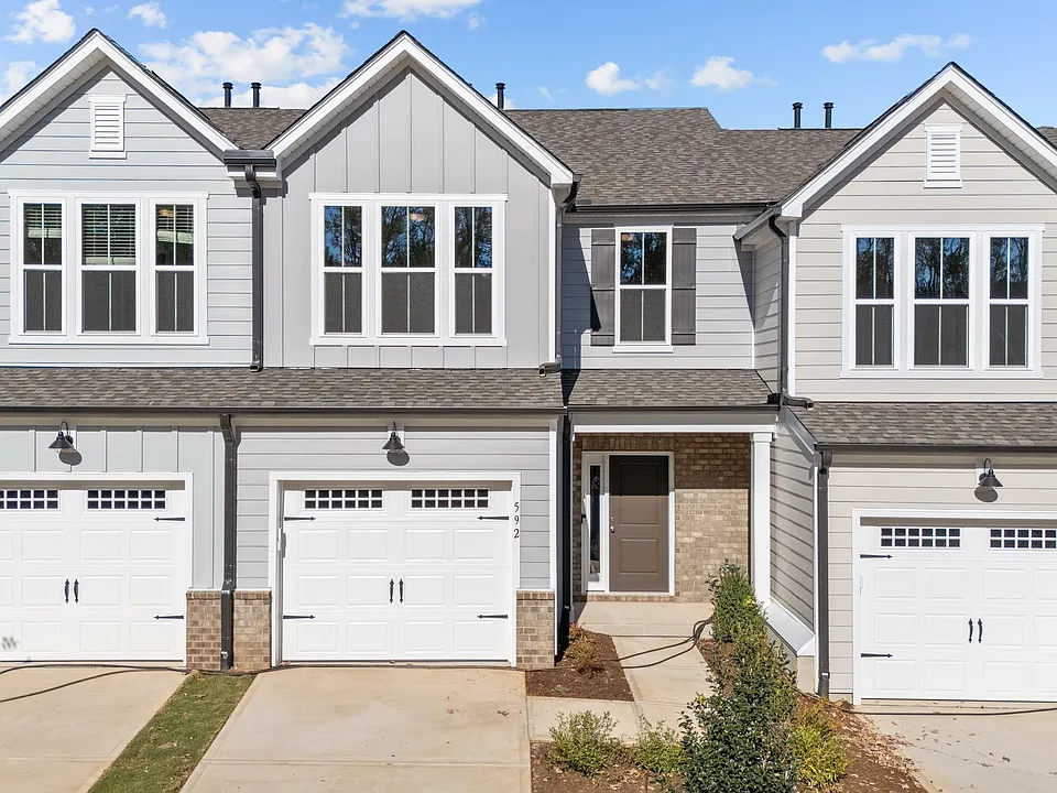 592 Glen Clova Dr