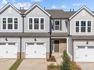 592 Glen Clova Dr, Raleigh, NC 27603