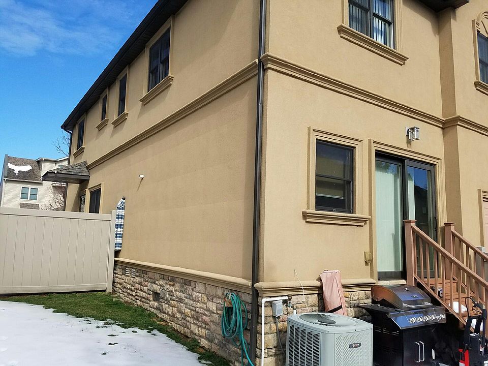 1st image of 30 Crispi Ln