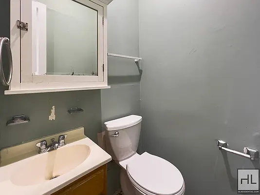 Rented by Highline Residential | media 8