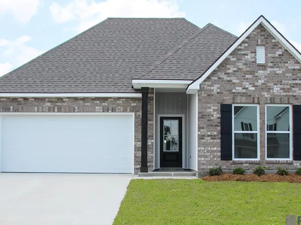 2114 Clark Ave, Zachary, LA 70791
