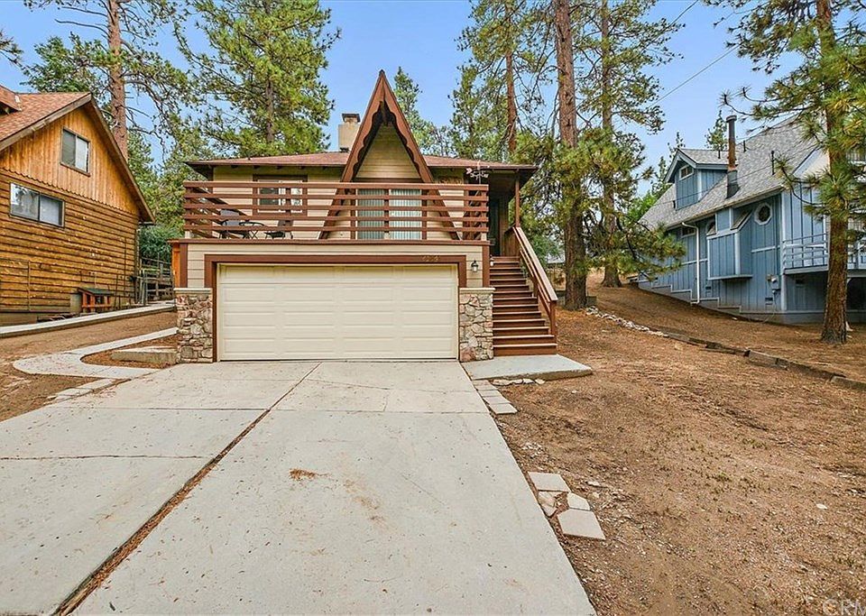 1st image of 43061 Sunset Dr
