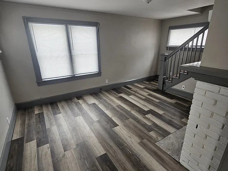 1124 Home Ave — Photo 4