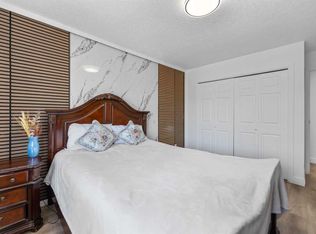 40 N Pinecliff Close NE, Calgary, AB T1Y4N5
