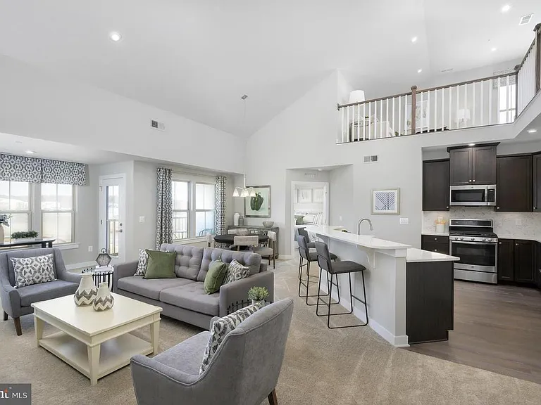 3411 Angelica Way #401 — Photo 6