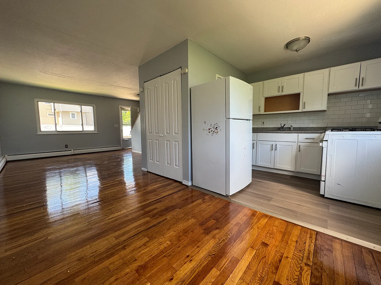 2 bed, 1.5 bath, 1100 sqft, $1,895 — Photo 1