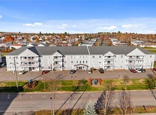 185 Reynolds St #4, Fredericton, NB E3A0K7
