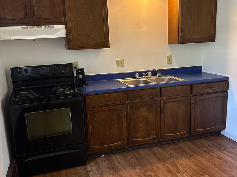 655 Carlotta Dr #1 — Photo 4