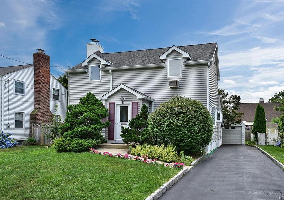 1st image of 14 Laurel Pl