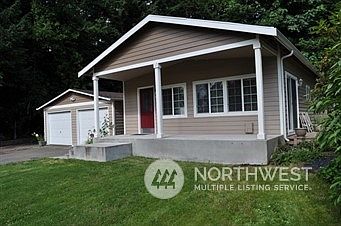 1st image of 4826 Bellwood Drive NE