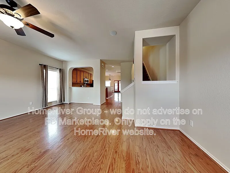 4 bed, 3.0 bath, 2331 sqft, $2,295 — Photo 2