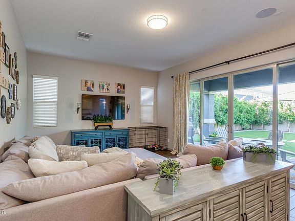 3rd image of 3058 E Austin Dr