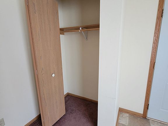 5th image of 4607 Fairfax St #6
