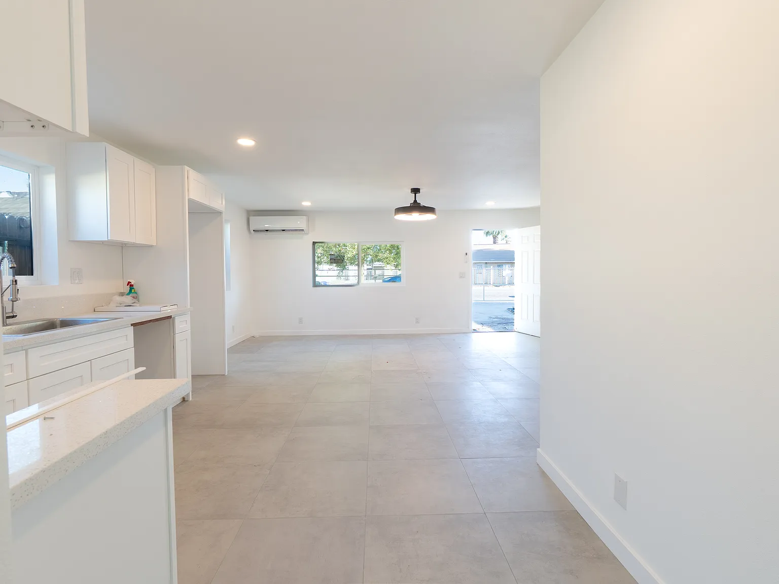 2 bed, 800 sqft, $1,800 — Photo 4