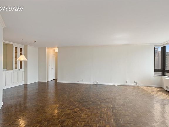 3rd image of 225 W 83rd St APT 15A