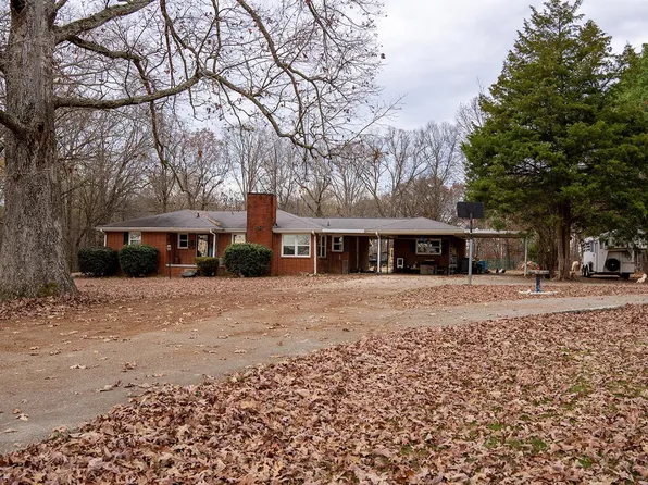 1005 Highway 64, Killen, AL 35645