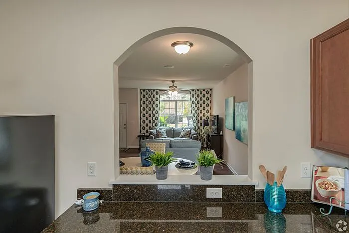 2524 Arrowhead Cir — Photo 7