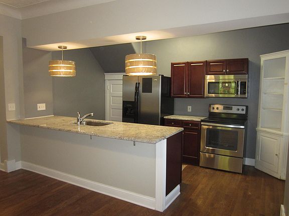 2nd image of 571 Howell Ave #1
