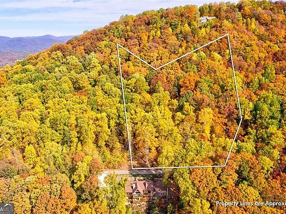 3rd image of 228 Stone Cliff Trce