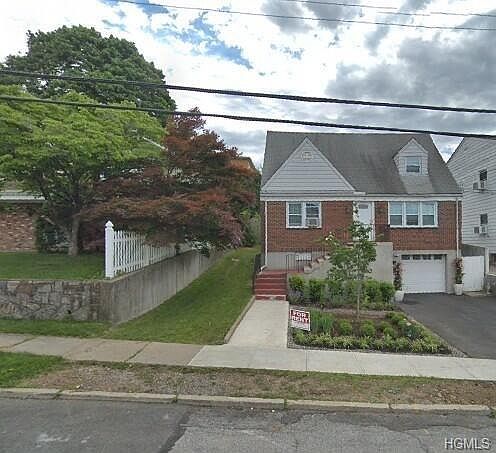 1st image of 146 Lincoln Ave E #2
