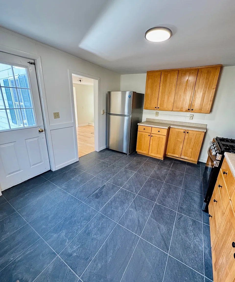 378 North Ave — Photo 4