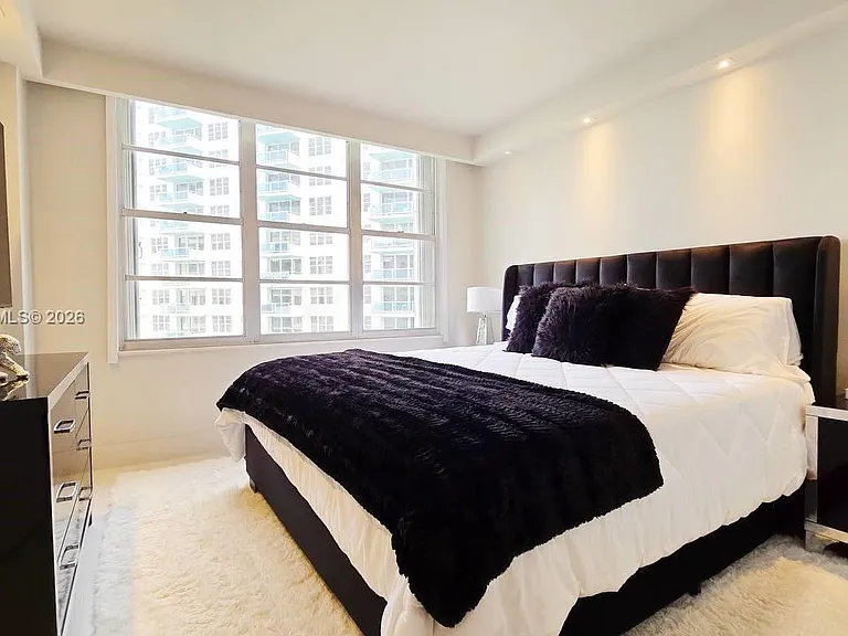 5151 Collins Ave #726 — Photo 16