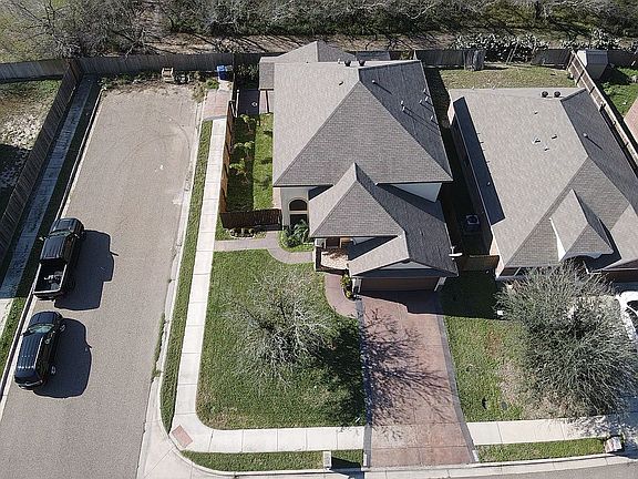 3rd image of 4501 Pelican Ave