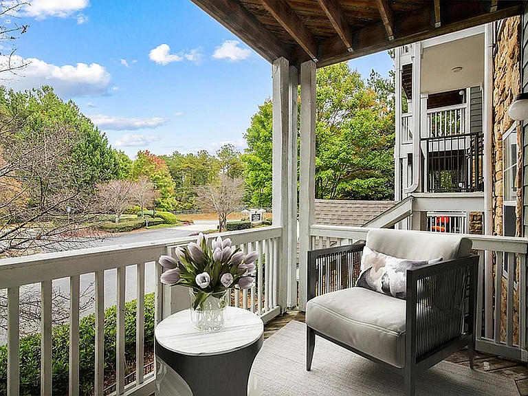 2x1 1087 SQFT B1 - Balcony