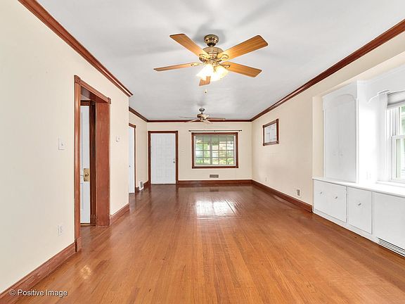 5th image of 419 Hill Ave