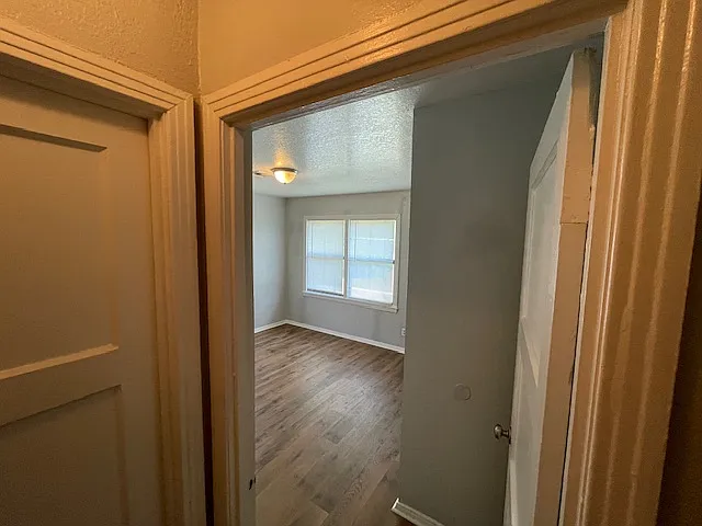 3 bed, 1.5 bath, 825 sqft, $600 — Photo 3