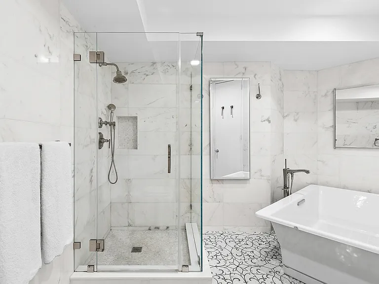 22 E 82nd St #7 — Photo 7